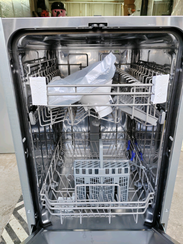 logik slimline integrated dishwasher